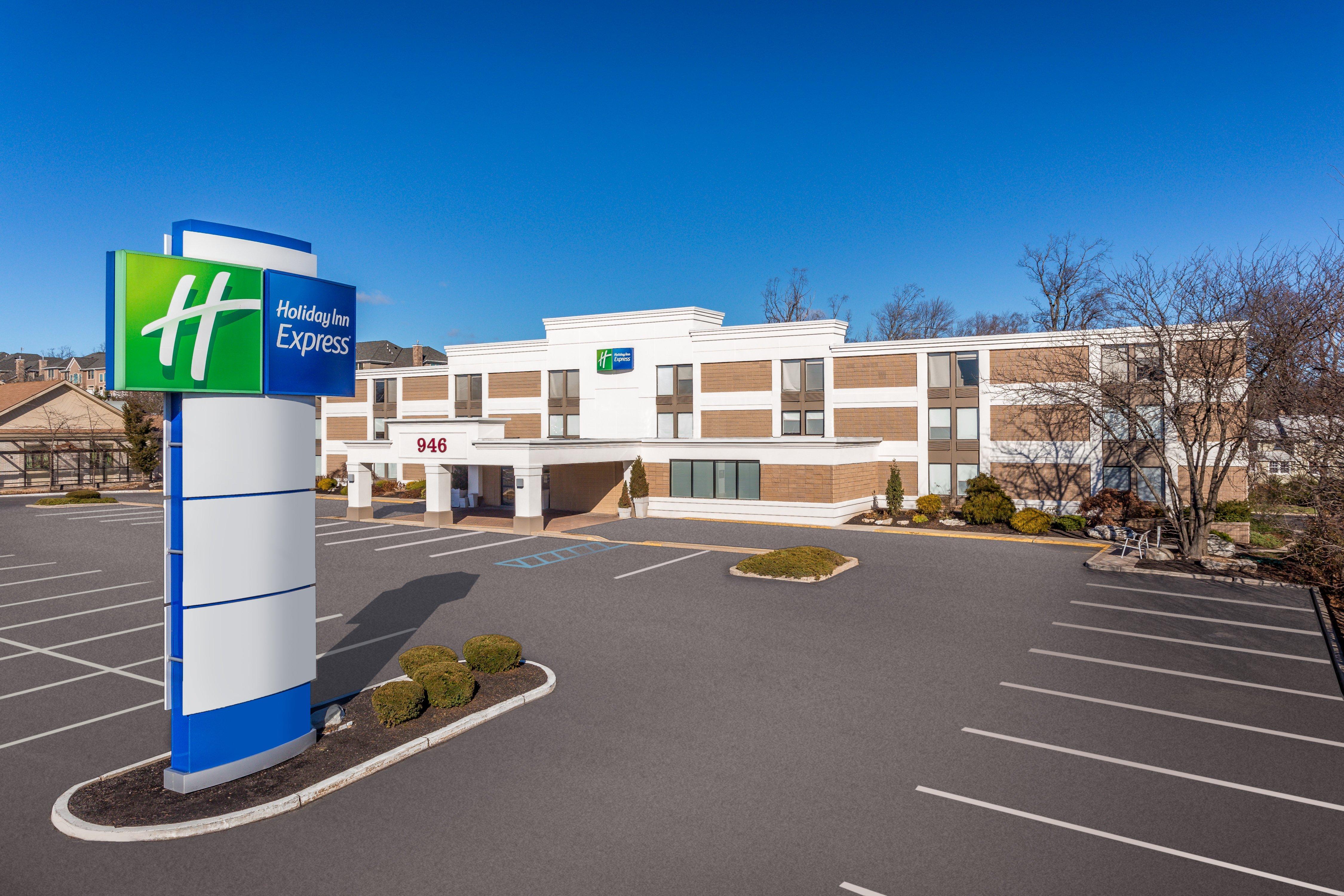Holiday Inn Express Ramsey Mahwah By Ihg Экстерьер фото