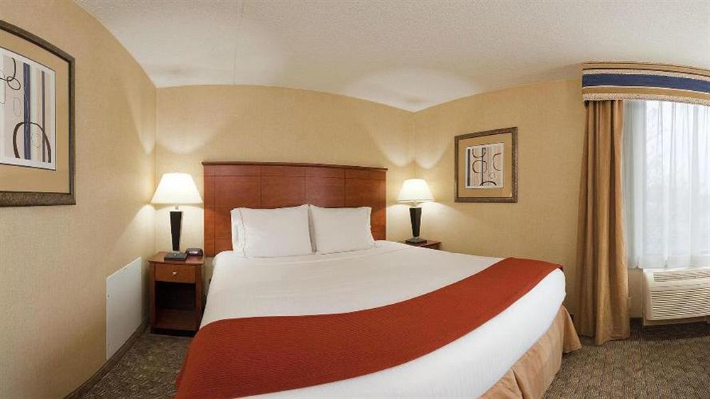 Holiday Inn Express Ramsey Mahwah By Ihg Экстерьер фото