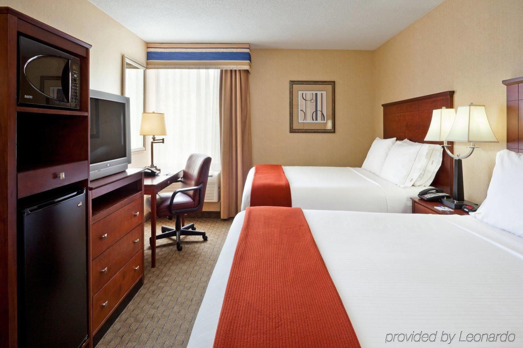 Holiday Inn Express Ramsey Mahwah By Ihg Экстерьер фото